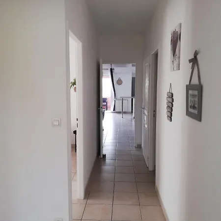 Superbe De 90m2 A Super Equipe Avec Garage Et Grand Parking Privatif Uzès