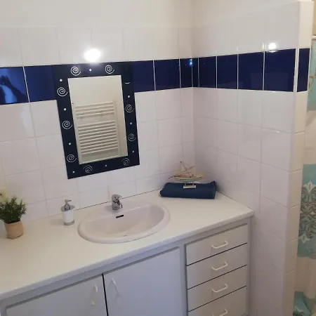 Apartment Superbe De 90m2 A Super Equipe Avec Garage Et Grand Parking Privatif